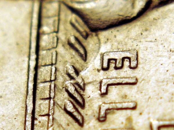 2009-P-DC-Quarter--Die-Dent/Clash-On-The-Rev?